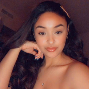 Meet your Posher, Amelia